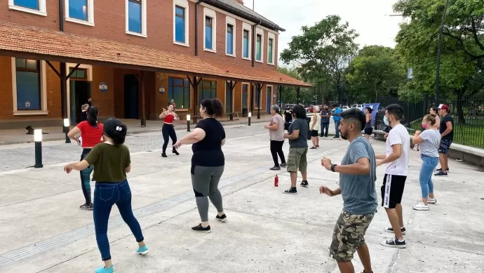 Clases gratuitas de salsa y bachata