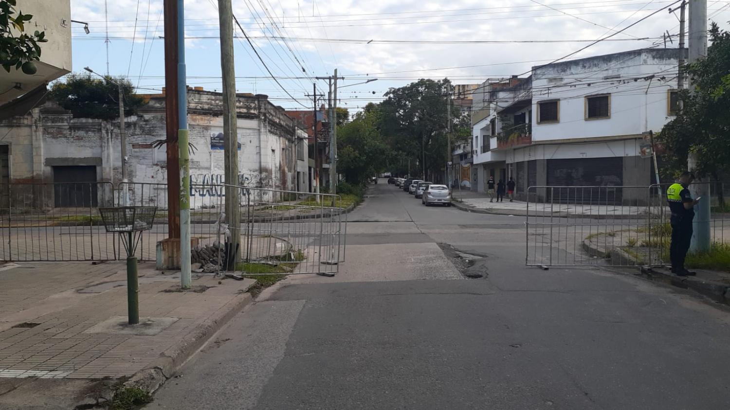 Un operativo policial impide que los hinchas de Atlético accedan a las inmediaciones del Monumental