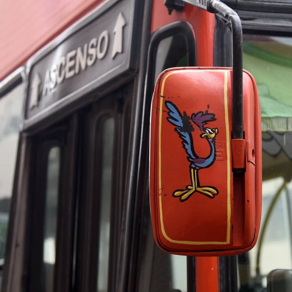 Esos detalles del “bondi” que generan una sonrisa