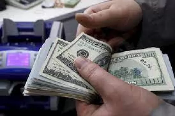 El dólar blue se negocia en $201 en Tucumán