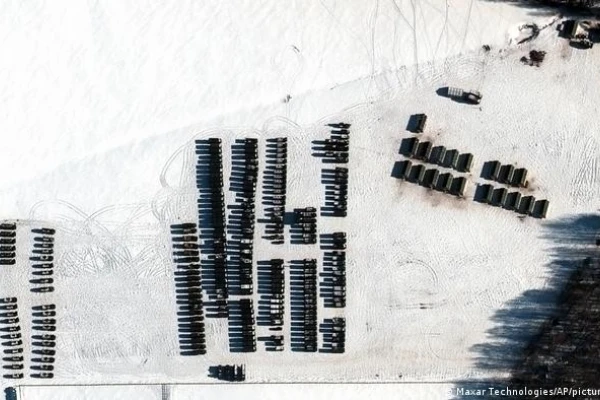 Qué muestran las imágenes satelitales sobre los movimientos del ejército ruso