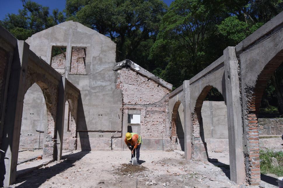 RECONSTRUCCIÓN. El abandono de la zona llevaba cerca de tres décadas.