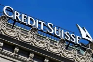 Crisis financiera: a pesar del auxilio, caen las acciones del Credit Suisse y vuelve la incertidumbre