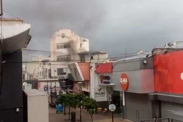 Mercado del Norte: salía humo negro del edificio, pero solo fue un susto