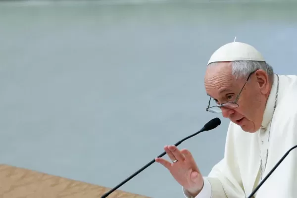 El Papa Francisco trabaja en una nueva carta magna