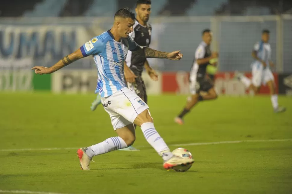 GOLEADOR. Augusto Lotti fue el máximo artillero la temporada pasada para el “Decano” y ahora va en el mismo camino. En 90 minutos hizo uno y esta tarde volverá a ser titular ante el “Tatengue” en Santa Fe. 