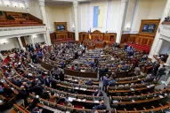 Ucrania aprueba el estado de emergencia nacional ante posible invasión rusa