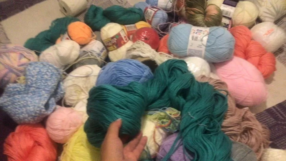 EJEMPLO DE ACUMULACIÓN. Jacqueline guarda gran cantidad de lana. 