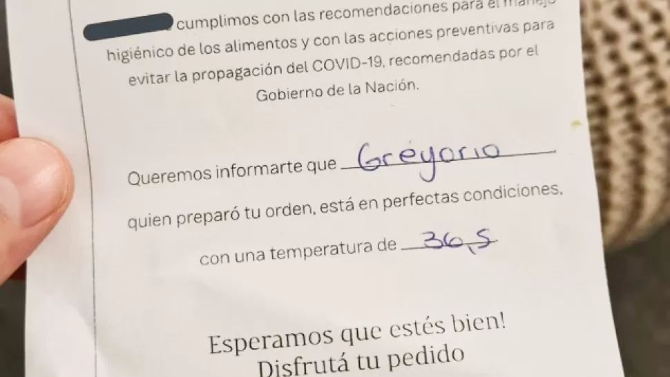 Covid-19: Pidió delivery, le mandaron la temperatura del chef y volvió viral