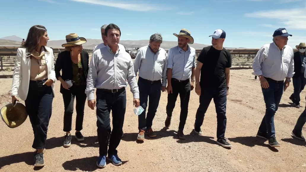 Roberto Sánchez, en Jujuy, junto a referentes de la UCR.