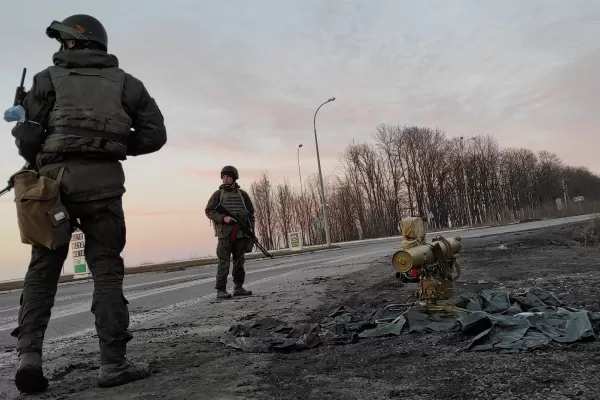 El pedido del gobierno ucraniano a los civiles: ¡Hagan bombas molotov, neutralicen al ocupante!