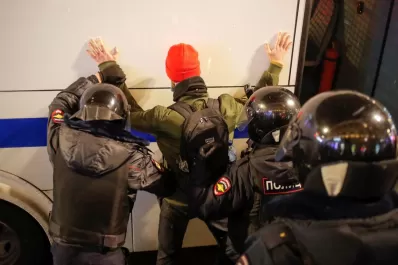 Rusia: más de 400 detenidos en el tercer día de protestas contra la invasión a Ucrania