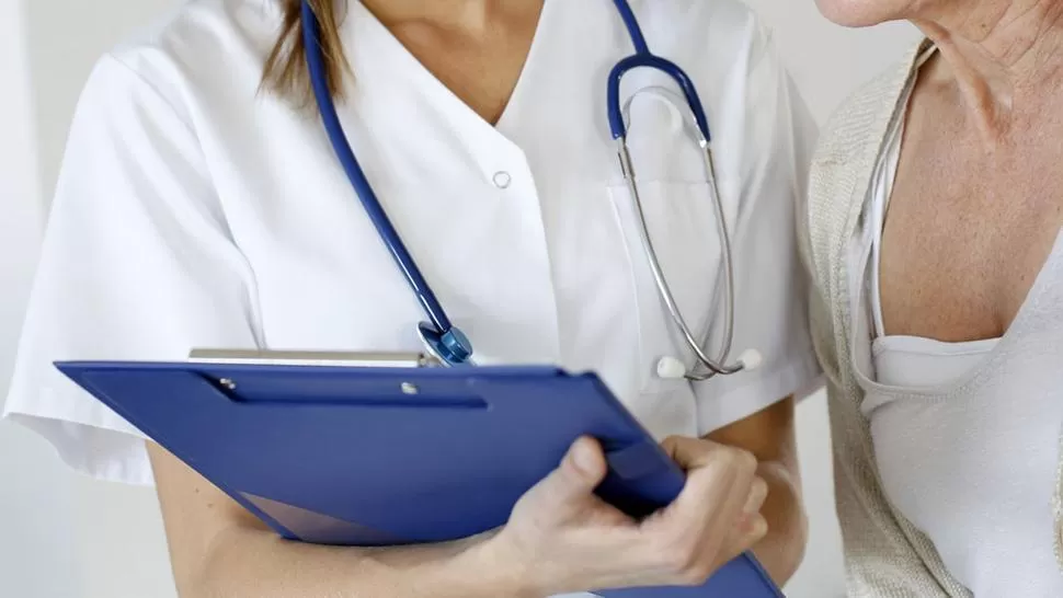 AUMENTOS. El Gobierno autorizó a las empresas de medicina prepaga incrementos en las cuotas. FOTO DE ARCHIVO / LA GACETA