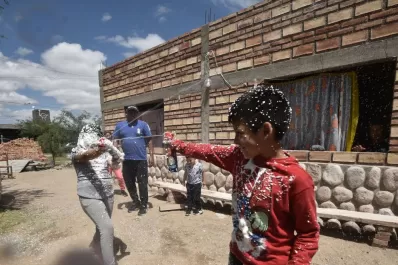 Poco aforo pero mucha alegría y diversión en la elección de la Pachamama 2022