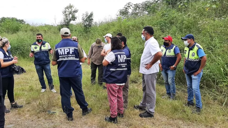 LA ACCIÓN DE LOS PERITOS. La tarea llevada a cabo cuando se encontraron los cuerpos en la ruta 307.   
