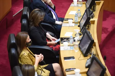 Apertura de sesiones en la Legislatura: el celular como protagonista