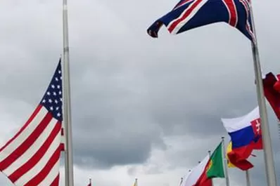 La OTAN se reúne de emergencia y condenó el ataque a la planta nuclear Zaporiyia