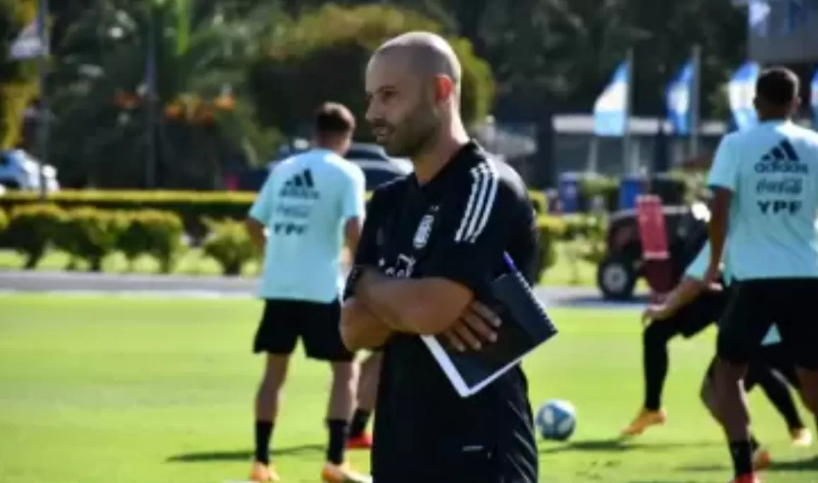 Javier Mascherano, DT de los juveniles.