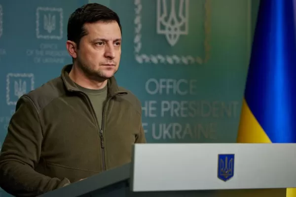 Conflicto en Ucrania: según Zelensky, hay decenas de miles de muertos en Mariúpol
