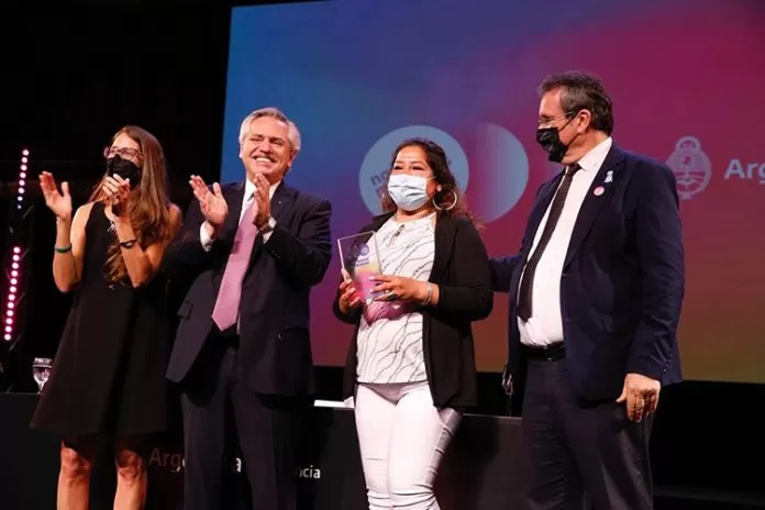 Laura Trejo fue distinguida por su trabajo durante la pandemia. Prensa Ministerio de Desarrollo Social)