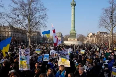 Multitudinarias marchas en Europa contra la invasión de Rusia a Ucrania