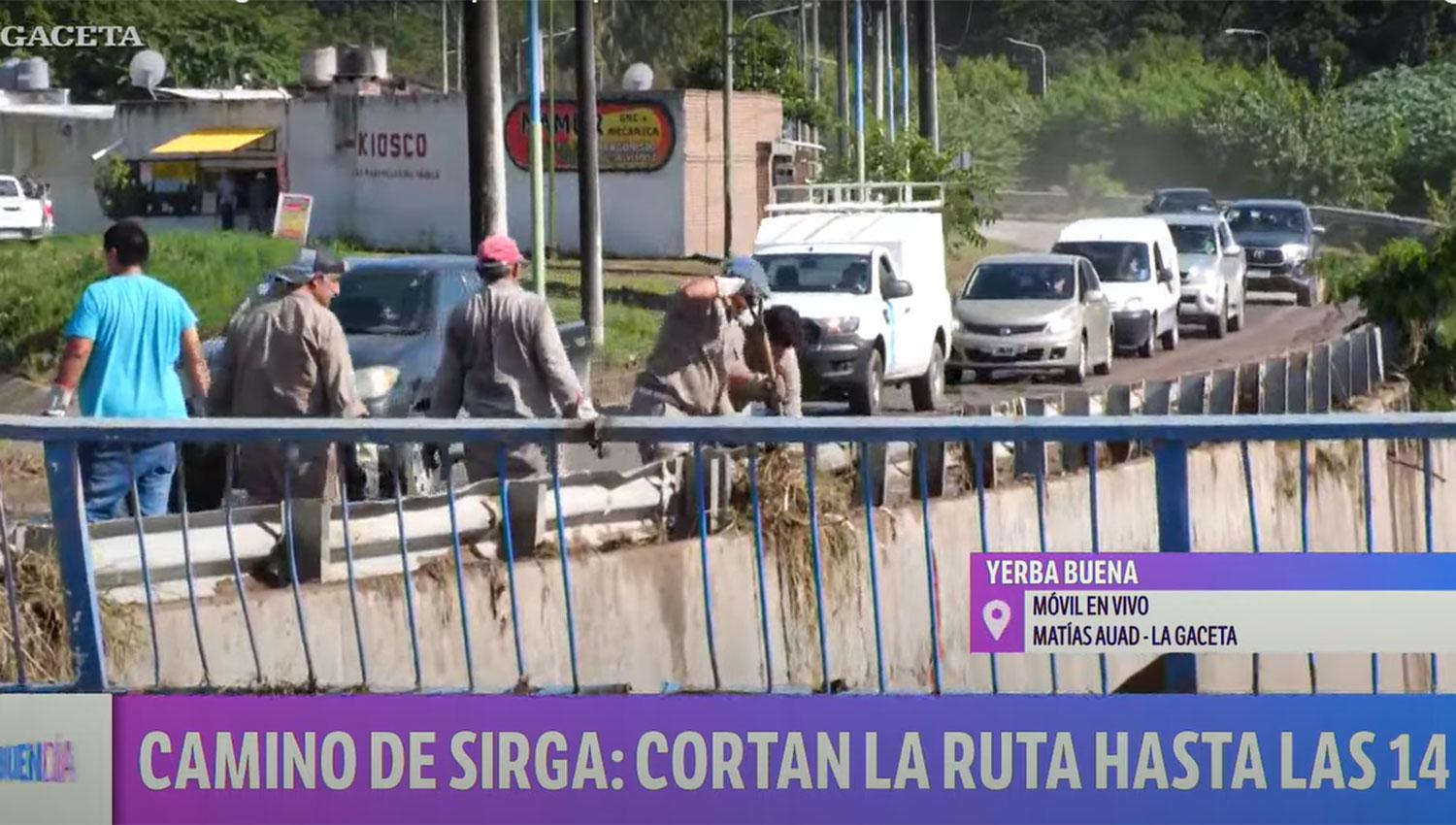 LIMPIEZA. Operarios trabajarán hasta el mediodía en el canal Sur, en la zona del Camino de Sirga y el Camino del Perú.  CAPTURA DE VIDEO