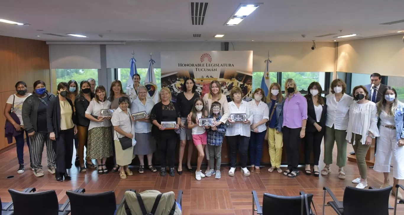 ACTO POR EL DÍA INTERNACIONAL DE LA MUJER / Foto prensa HLT