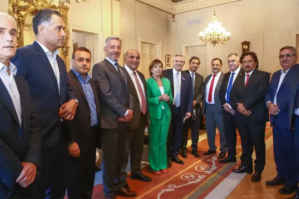 Jaldo y otros gobernadores ratificaron el apoyo al acuerdo con el FMI