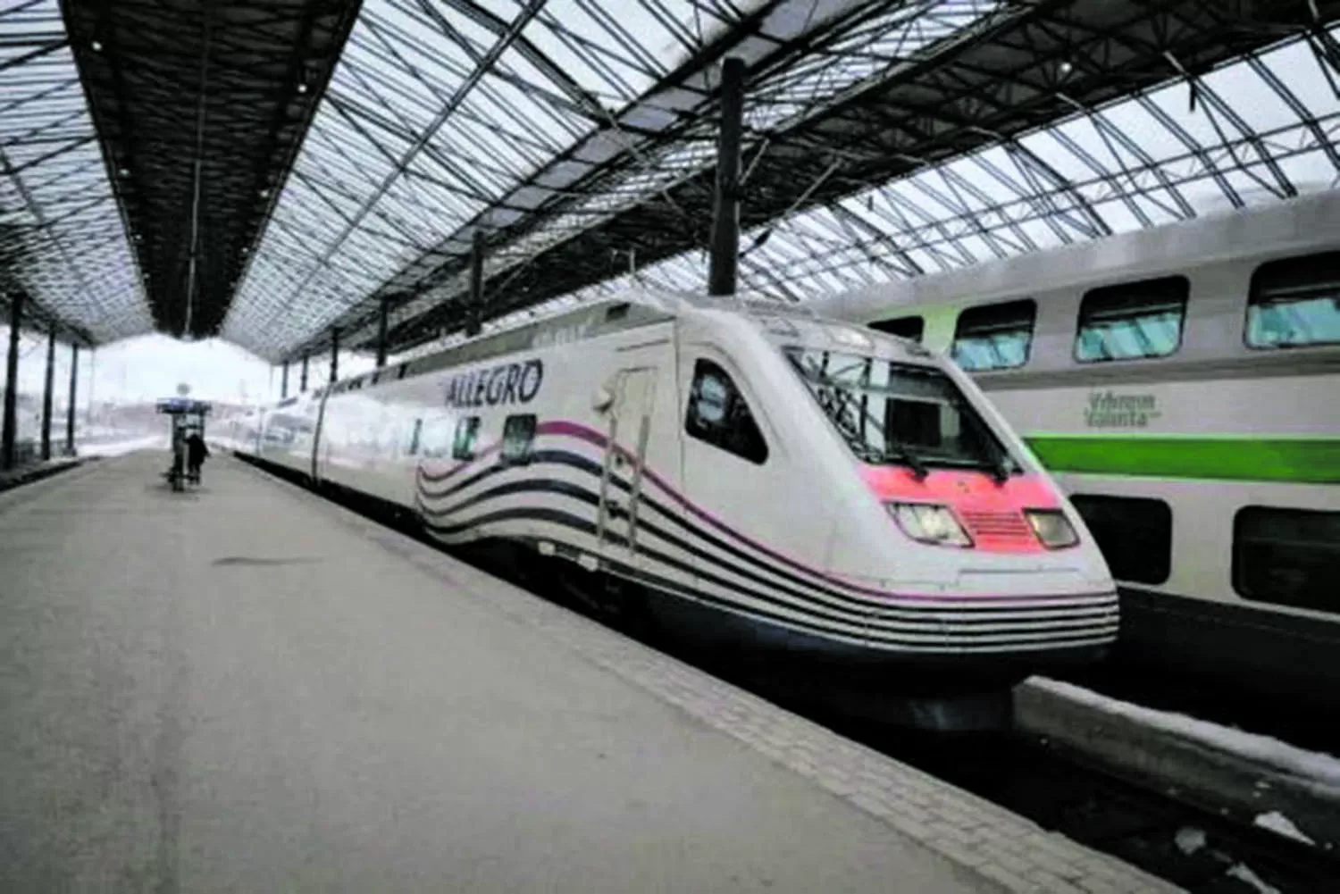 Cierre aéreo. los rusos abarrotan los trenes a Helsinki