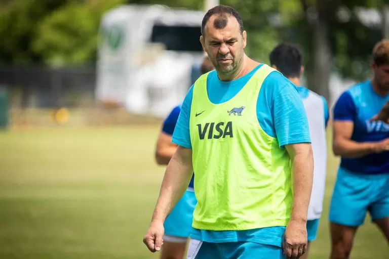 SALE EL ALUMNO, ENTRA EL MAESTRO. Cheika será el sucesor de Ledesma, de quien fuera mentor como entrenador. 