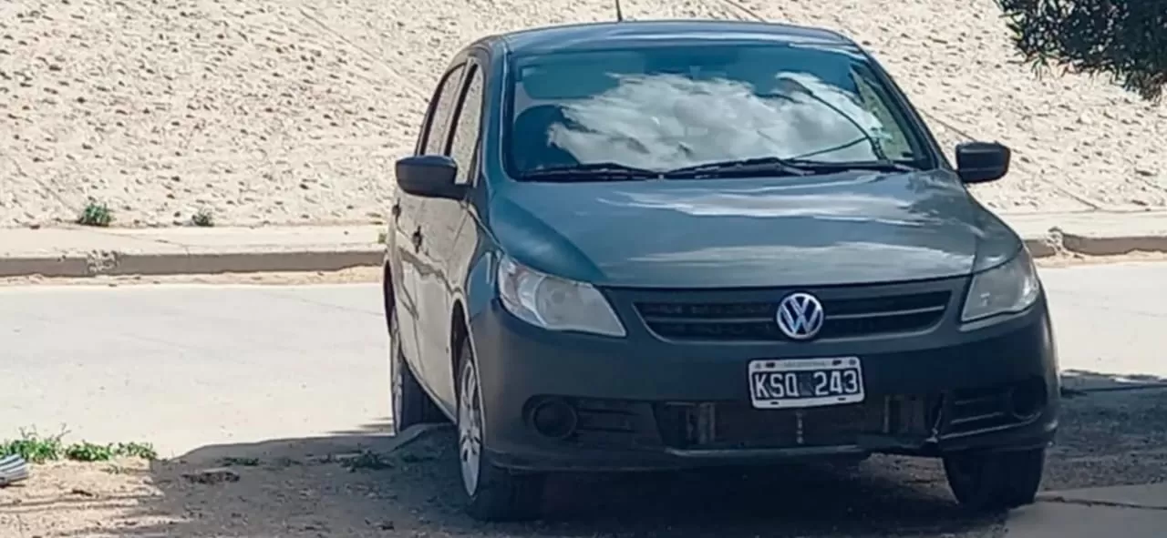 El auto que atropelló a la menor de edad.