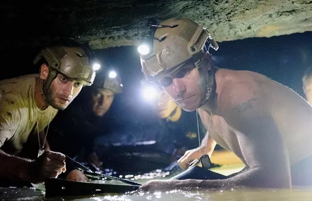 UNA HISTORIA REAL. “Milagro en la cueva” recrea el salvataje de un grupo de deportistas en Tailandia. 