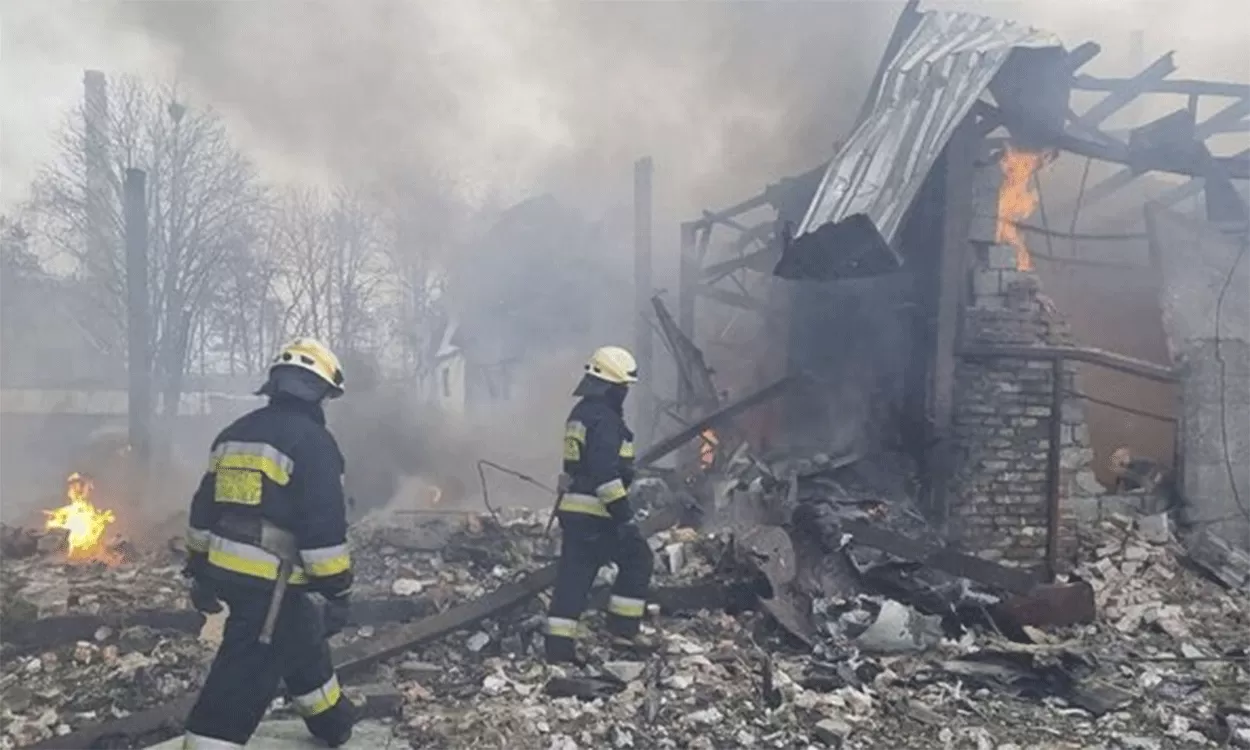 BOMBARDEO. La ciudad de Lutsk, al oeste de Ucrania.