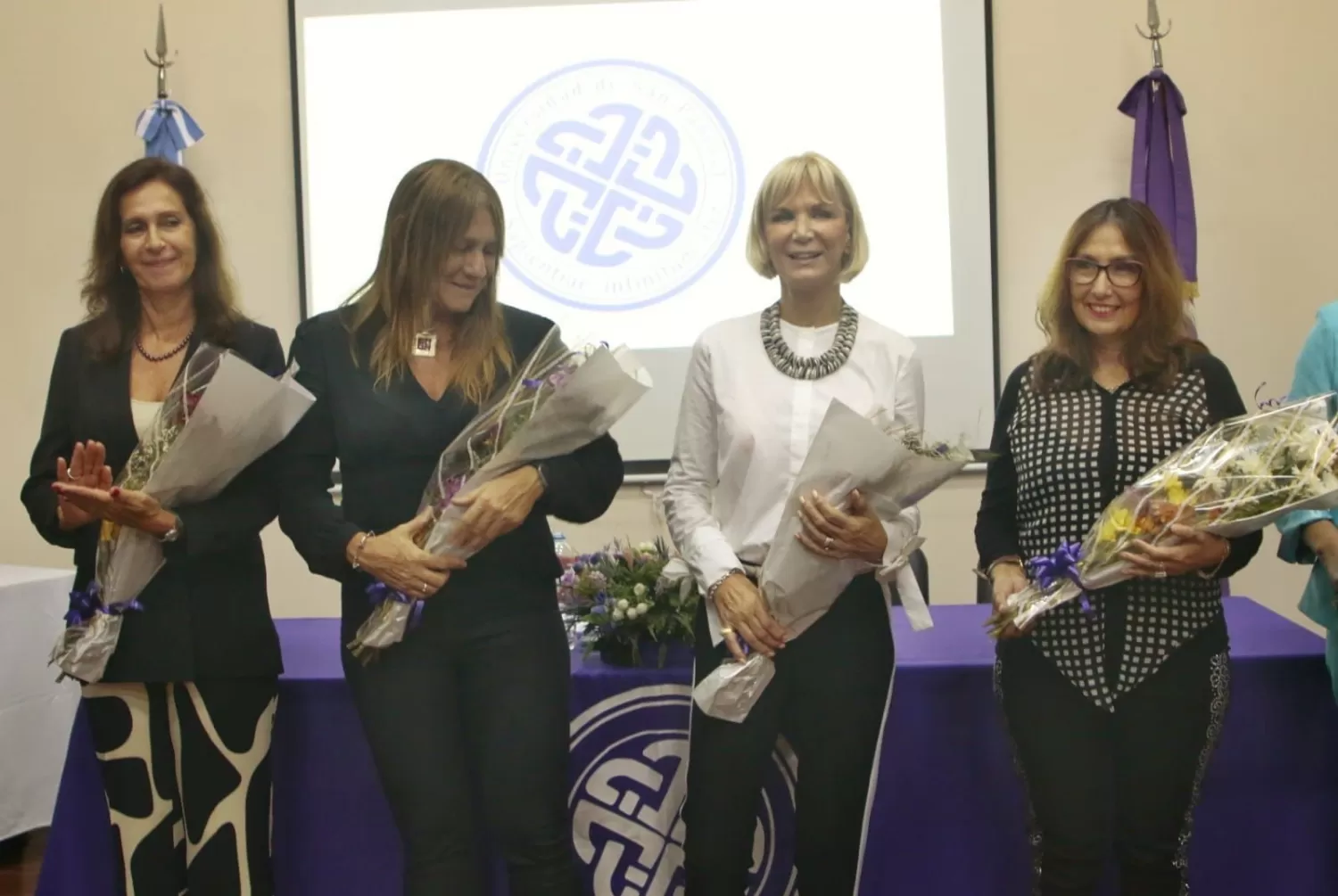 Distinción a mujeres tucumanas en la Universidad de San Pablo-T