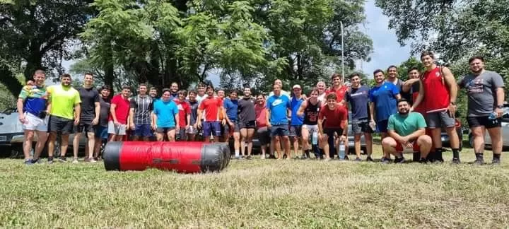  REFORZANDO LAZOS. El plantel de Los Tarcos, entre sus actividades, tuvo una convivencia en Las Yungas para unir más el grupo.