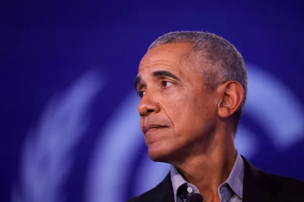 Barack Obama anunció que contrajo coronavirus