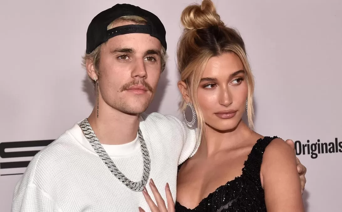 Justin Bieber junto a su esposa Hailey Baldwin 