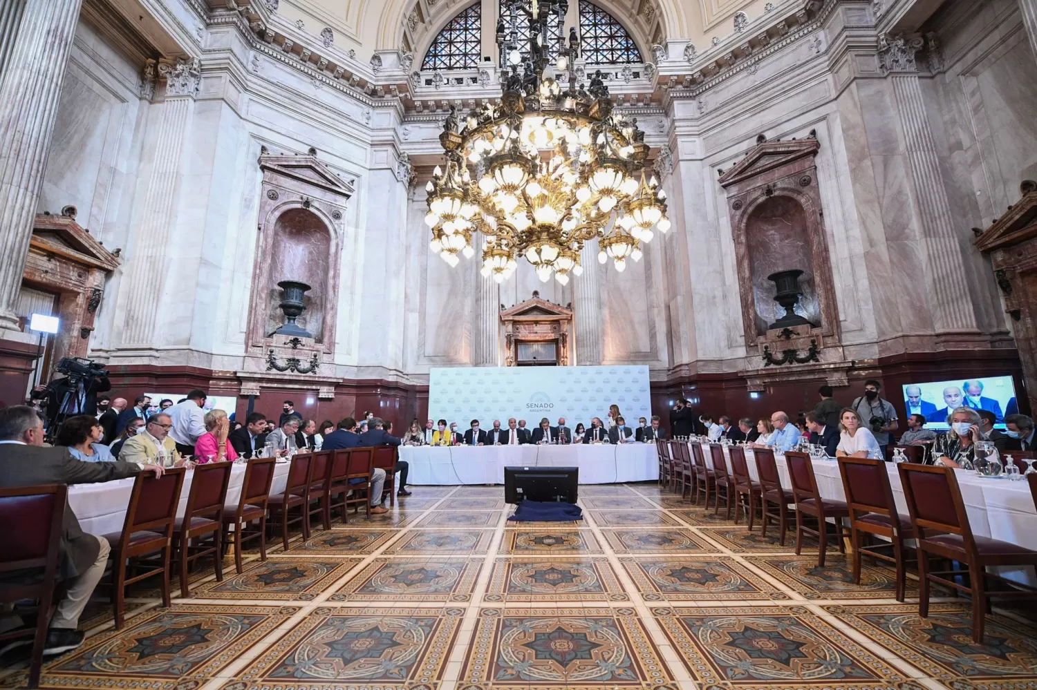 REUNIÓN DE COMISIÓN. 