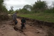 En Alto el Puesto aún hay socavones en los accesos