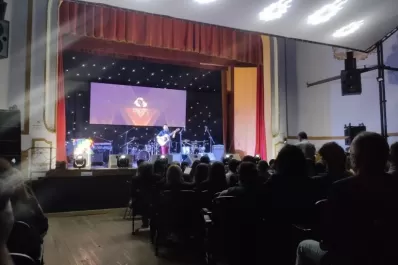 Esteban Lazarte obtuvo el premio Mercedes Sosa de Oro con Pequeña Paz