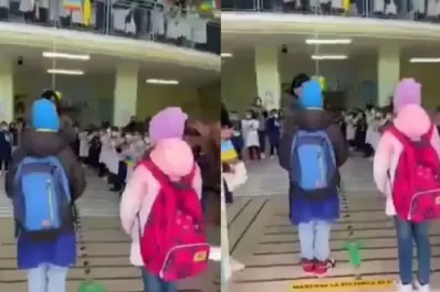 Video: emotiva bienvenida a dos niños ucranianos en una escuela de Italia