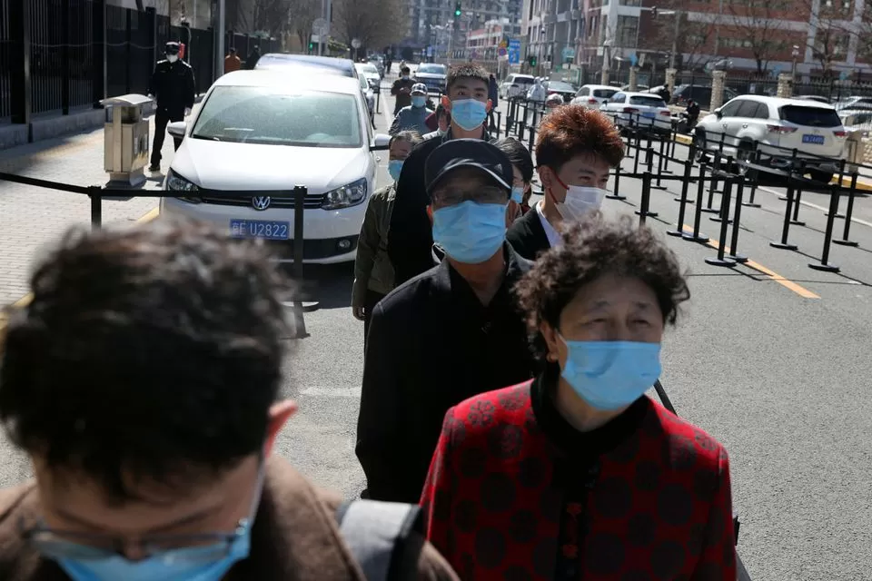 PREOCUPAN LOS CASOS DE COVID-19 EN CHINA. El Gigante asiático afronta una etapa complicada ante la pandemia. Foto de Reuters