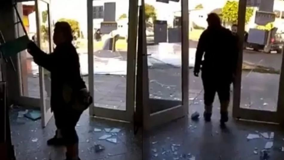 DESTROZOS EN EL Registro Civil. 
