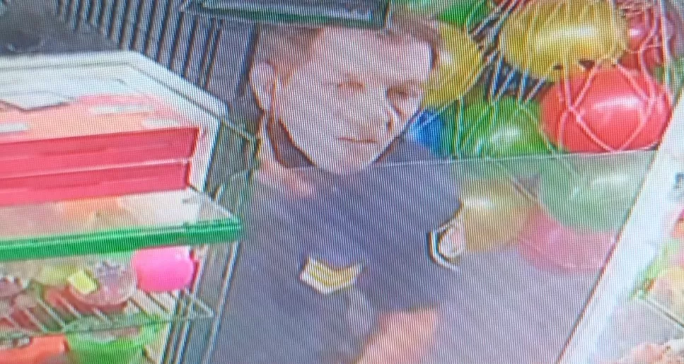 Policía robo muñeco de dragon ball