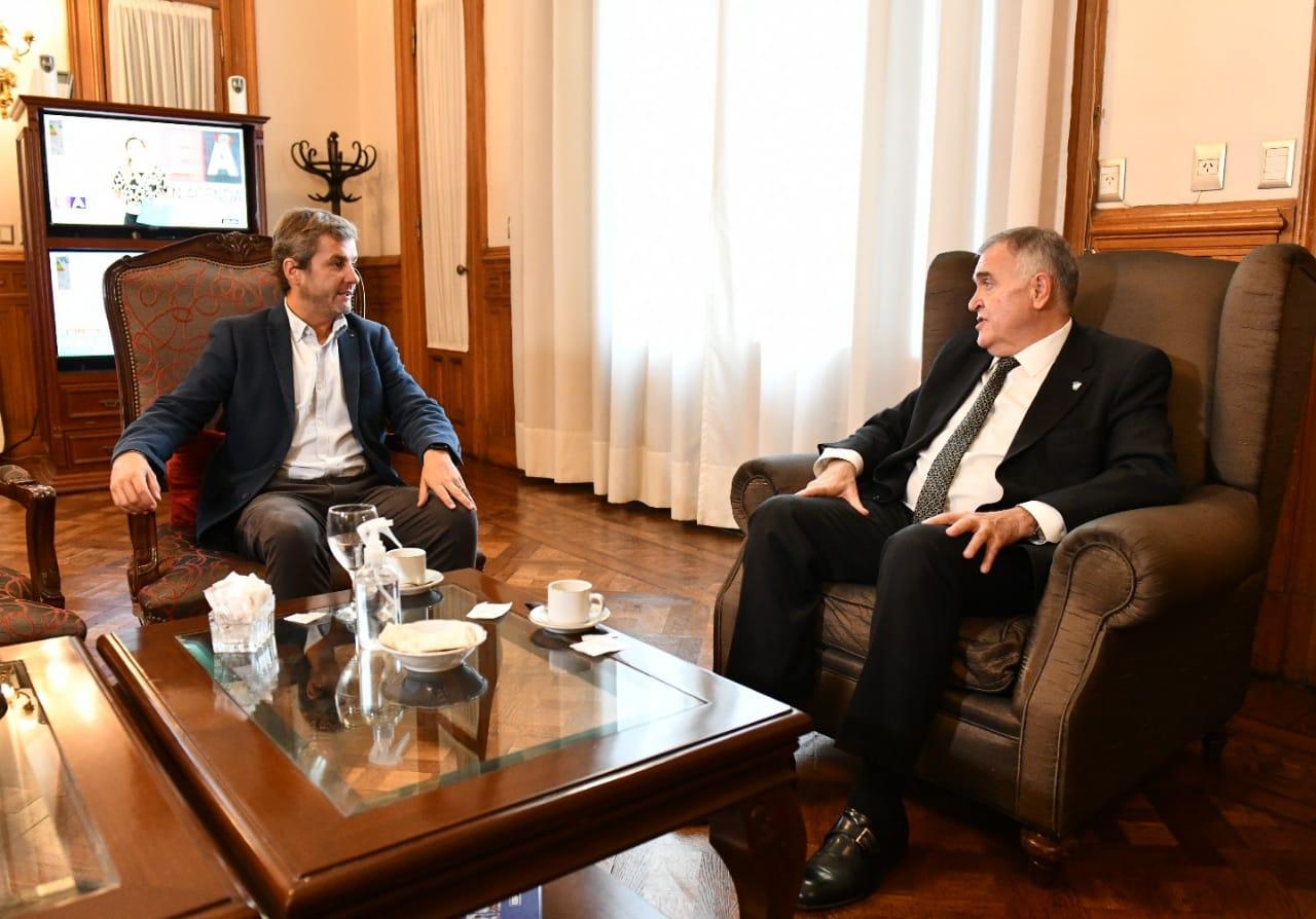 EN CASA DE GOBIERNO. Jaldo recibió al intendente Campero. Foto: Prensa Gobernación