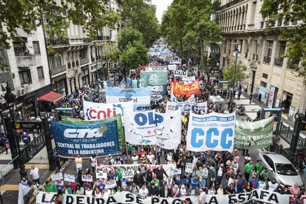 PROTESTA CONTRA EL FMI. Foto de https://cccnacional.com/