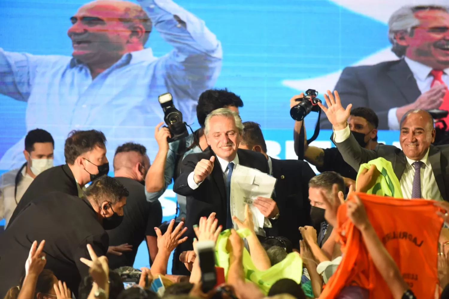 EN ATSA. Alberto Fernández encabezó un acto junto a Manzur y a Jaldo.