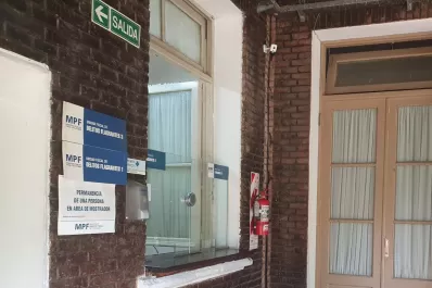 Una mujer frustró el robo en una quiniela; el ladrón huyó, pero al final fue detenido