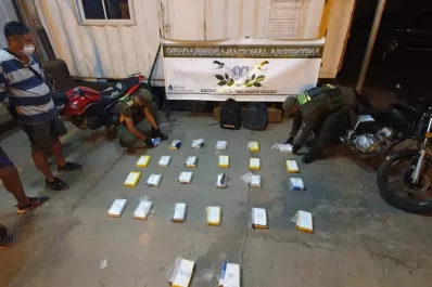 Salta: abandonaron dos mochilas que contenían más de 27 kilos de cocaína