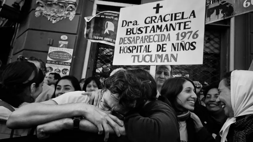 MILITANTES. Atilio Orellana tomó fotografías en los juicios por la dictadura.  